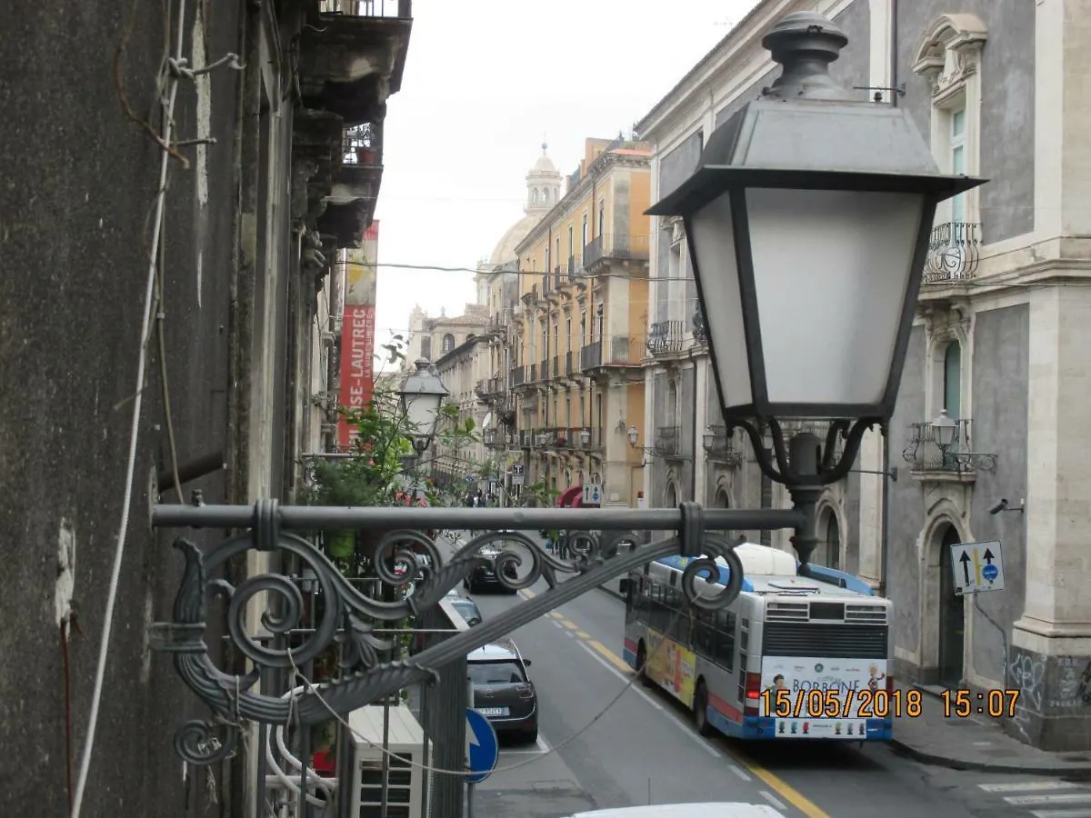 La Locanda Del Centro Storico 카타니아 0*,